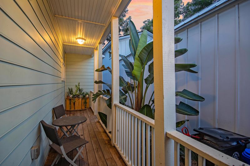 29 Poinsett St, Charleston, SC 29403