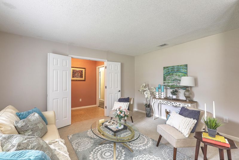 1223 Hampton Dr, Summerville, SC 29486