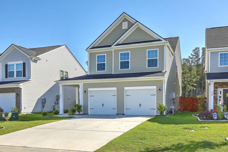 820 Redbud Ln, Summerville, SC 29486