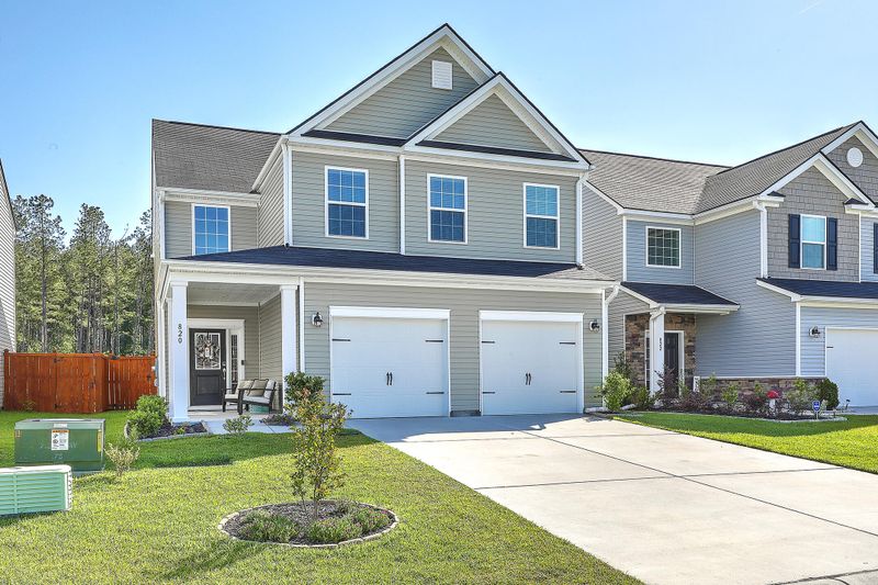 820 Redbud Ln, Summerville, SC 29486