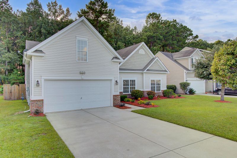 200 Hollytree Cir, Ladson, SC 29456