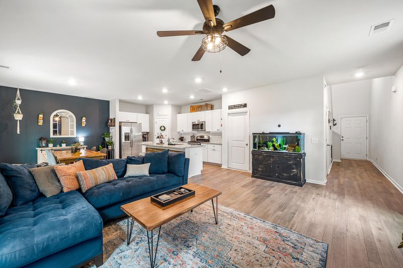 569 Merrywood Dr, Charleston, SC 29414