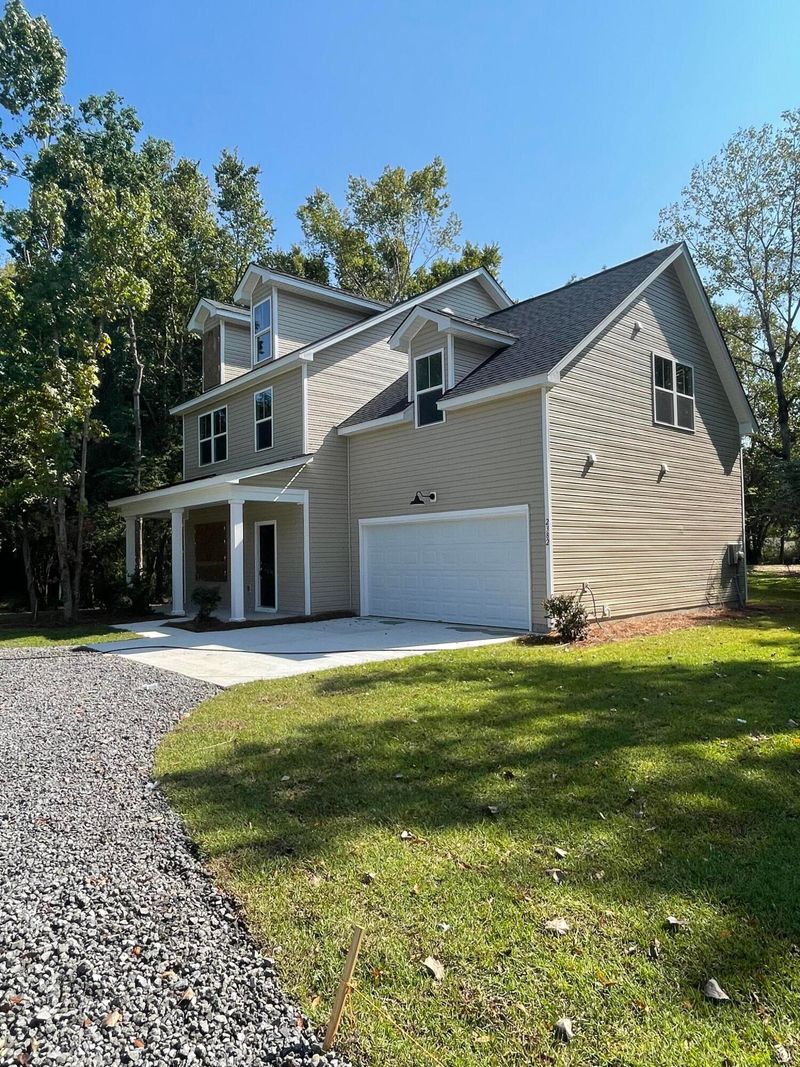 2382 Storen St #8, North Charleston, SC 29406