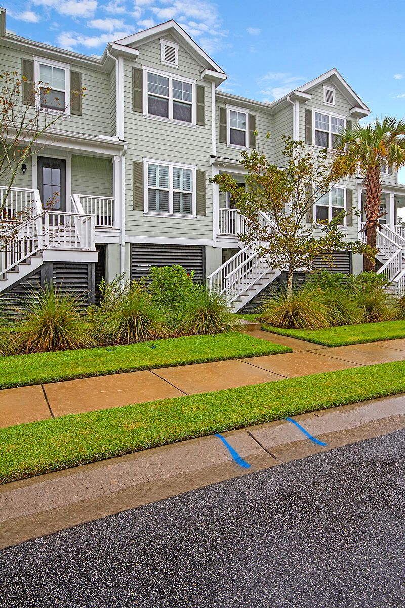 1568 Prince Edward St, Mount Pleasant, SC 29466