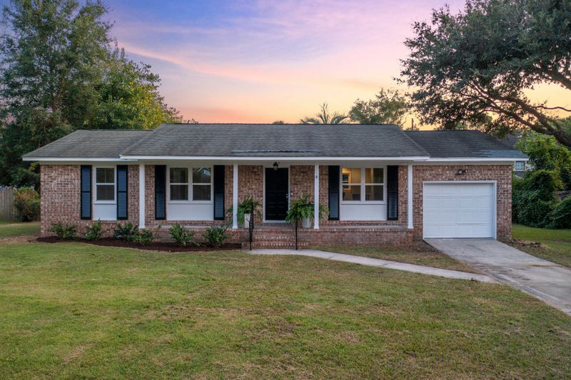 1309 Hampshire Rd, Charleston, SC 29412