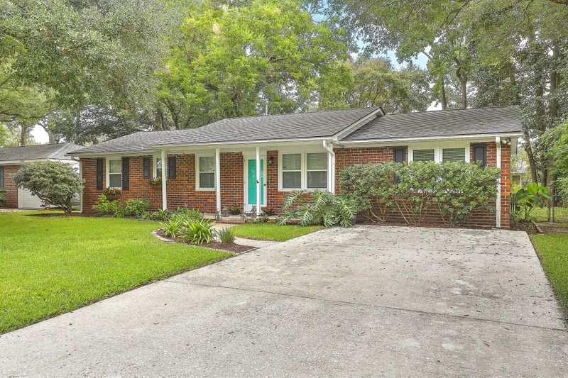 1537 Salisbury St, Charleston, SC 29407