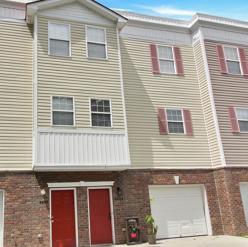 4644 Palm View Cir, North Charleston, SC 29418