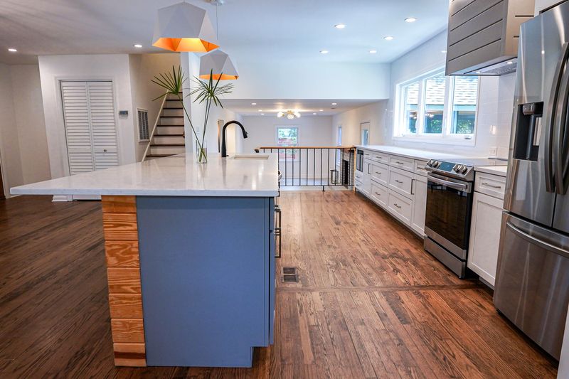 1065 Fort Sumter Dr, Charleston, SC 29412