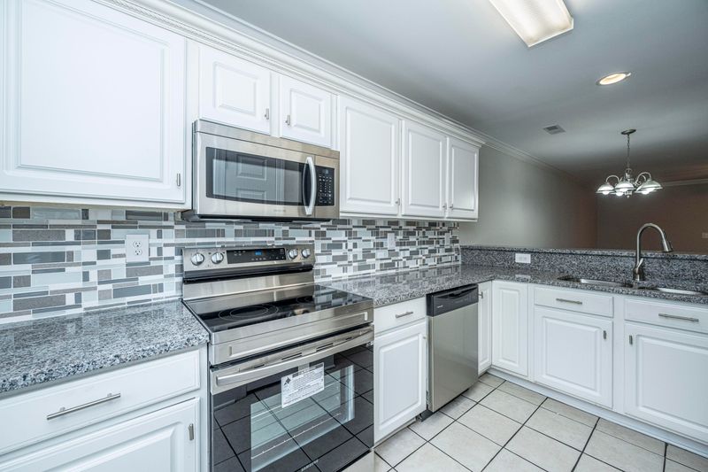 5904 Tampa St, Hanahan, SC 29410