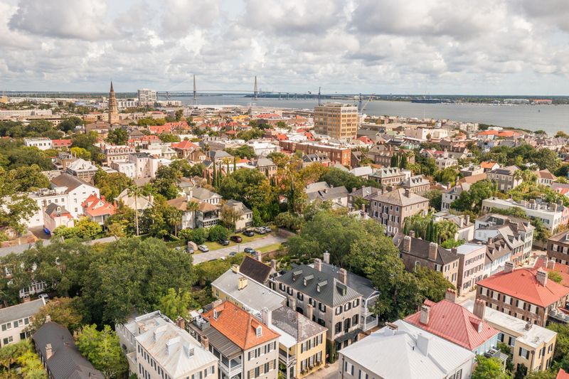54 Tradd St, Charleston, SC 29401