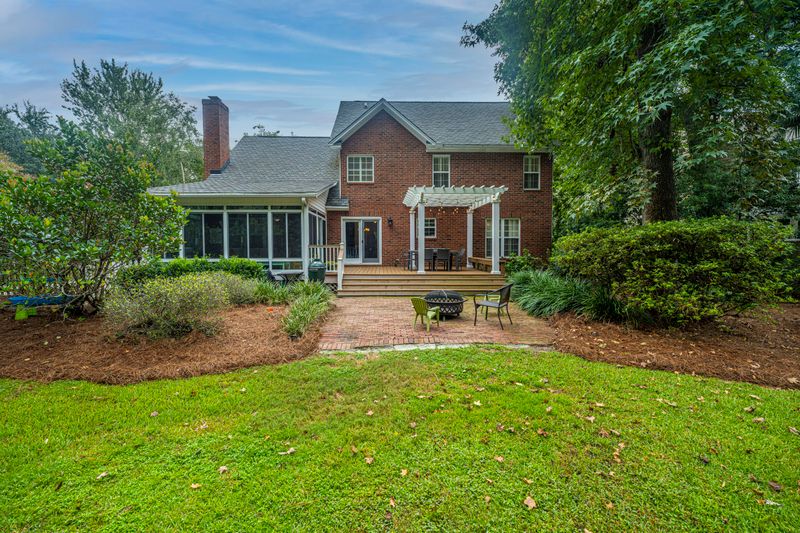 415 Rice Hope Dr, Mount Pleasant, SC 29464