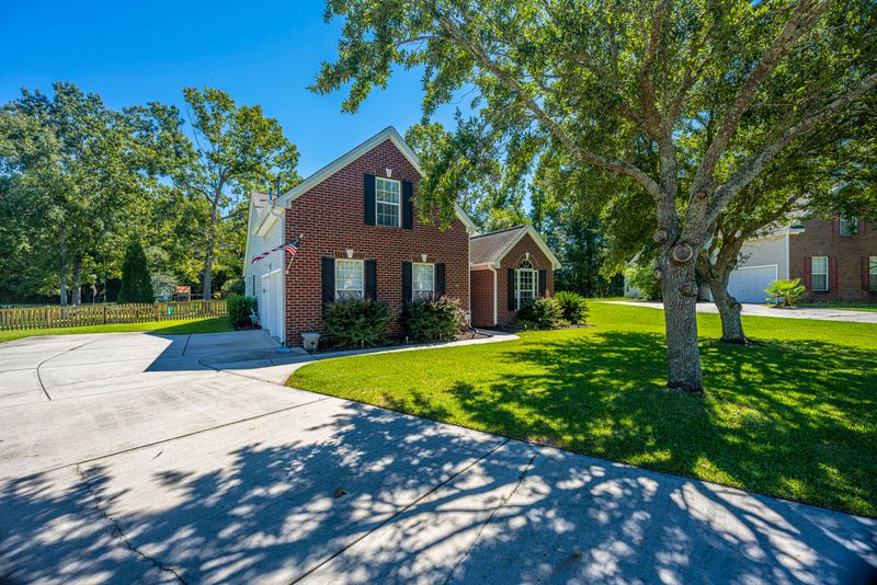 108 Tanglewood Cir, Goose Creek, SC 29445