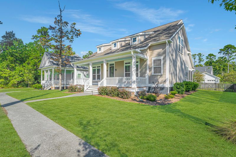 3959 Berberis Ln, Ravenel, SC 29470