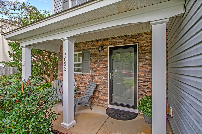 7023 Lanier St, Hanahan, SC 29410