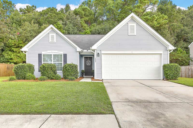 137 Vango Dr, Goose Creek, SC 29445