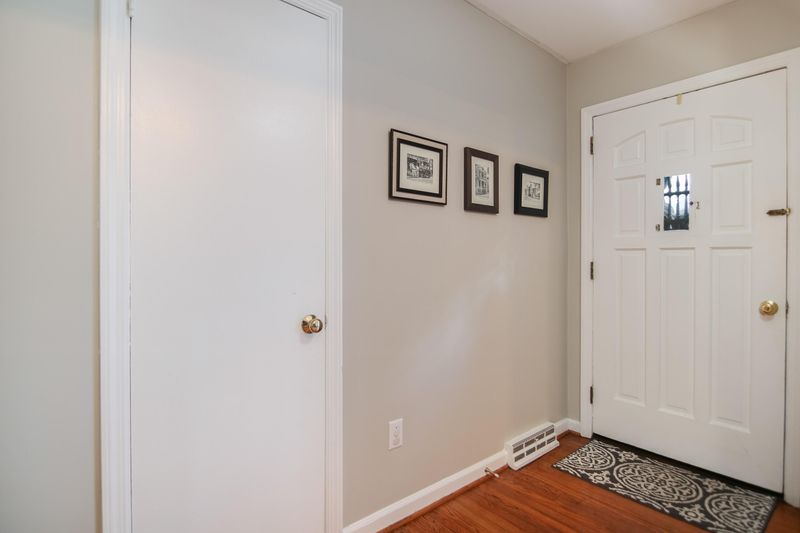 1274 Camerton St, Charleston, SC 29407