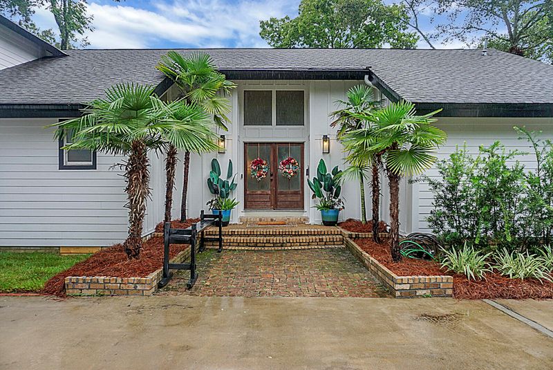 37 Eton Rd, Charleston, SC 29407