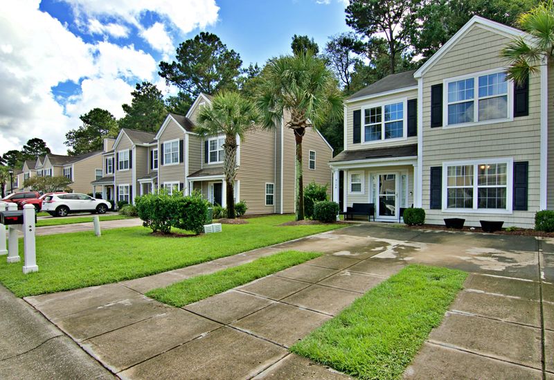 9124 Maple Grove Dr, Summerville, SC 29485