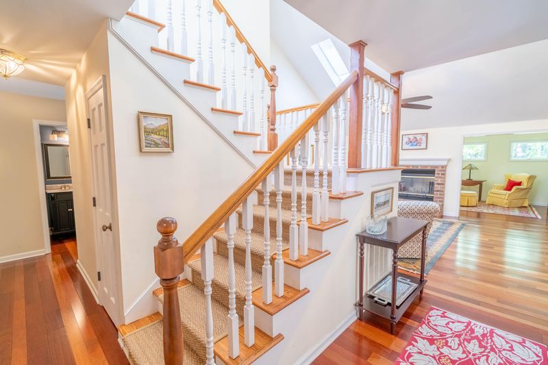 2072 Lewisfield Pl, Mount Pleasant, SC 29464
