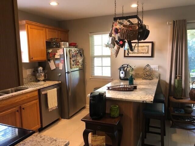 700 Elm Hall Cir, Summerville, SC 29483