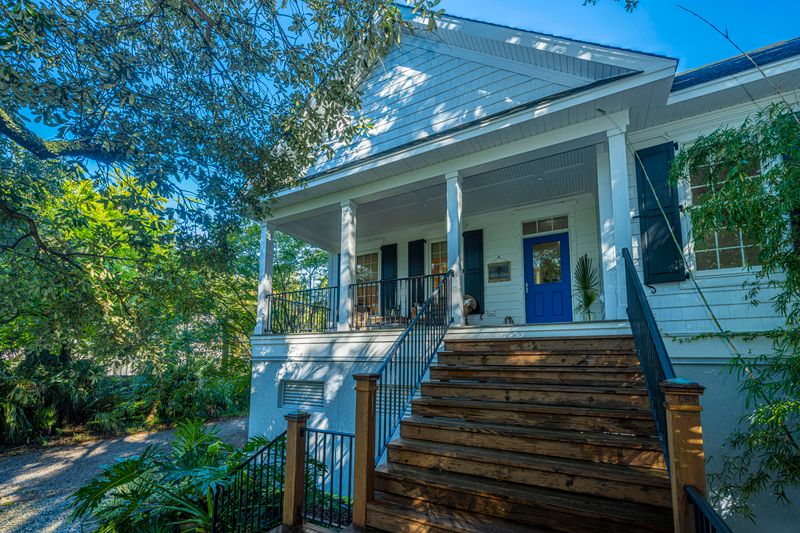 1678 Oak Island Dr, Charleston, SC 29412