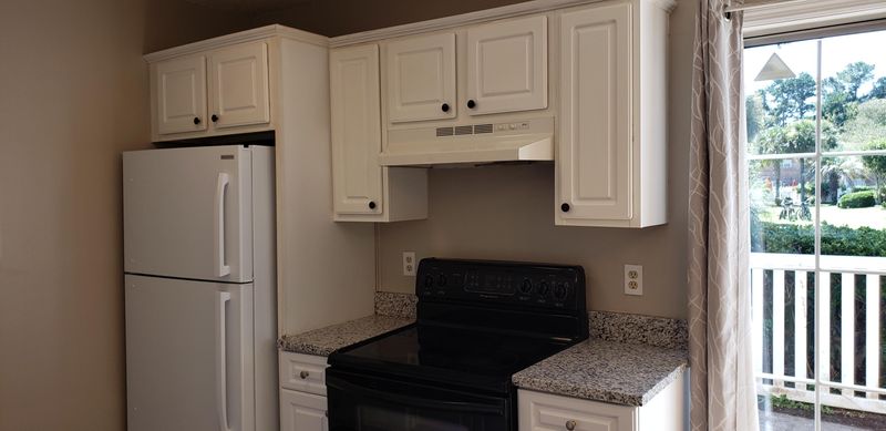 112 Pinewood St #E, Ladson, SC 29456