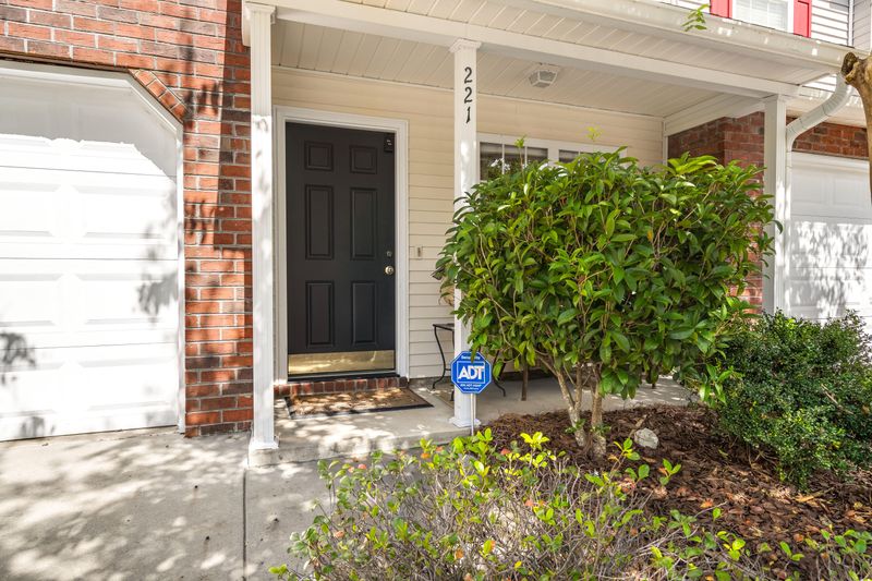 221 Darcy Ave, Goose Creek, SC 29445