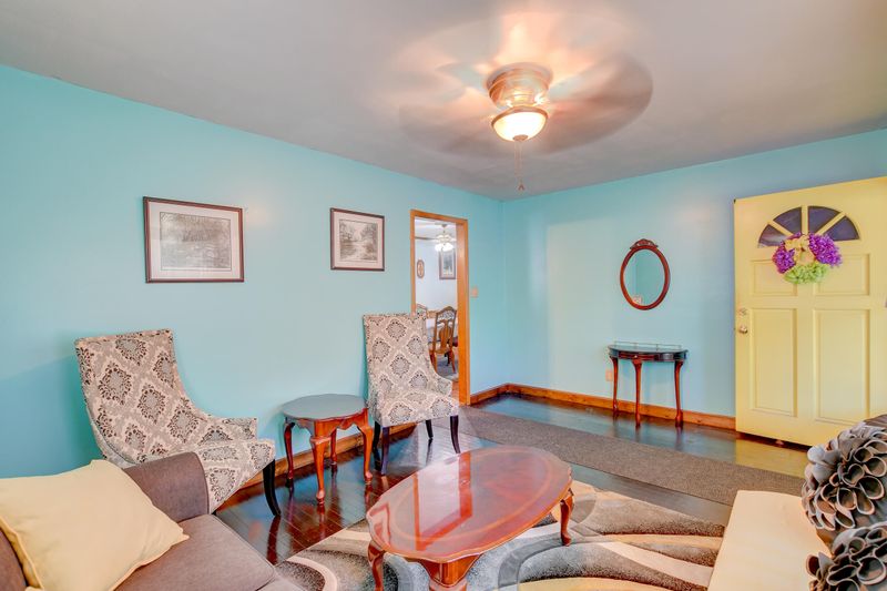 5628 Pryor St, North Charleston, SC 29406