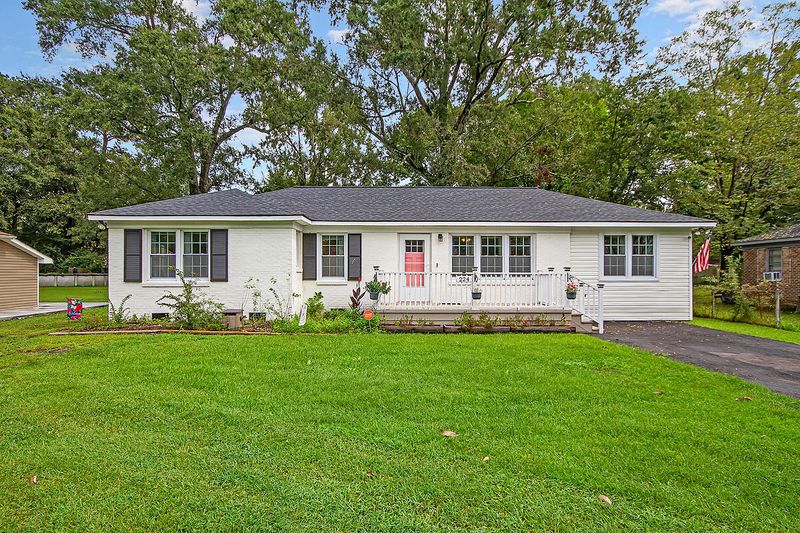 224 Blossom St, Goose Creek, SC 29445