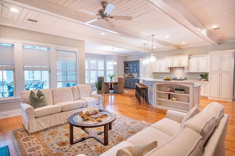 330 Island Park Dr, Charleston, SC 29492