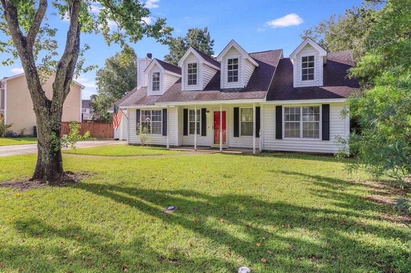 1073 Willowood Ave, Goose Creek, SC 29445