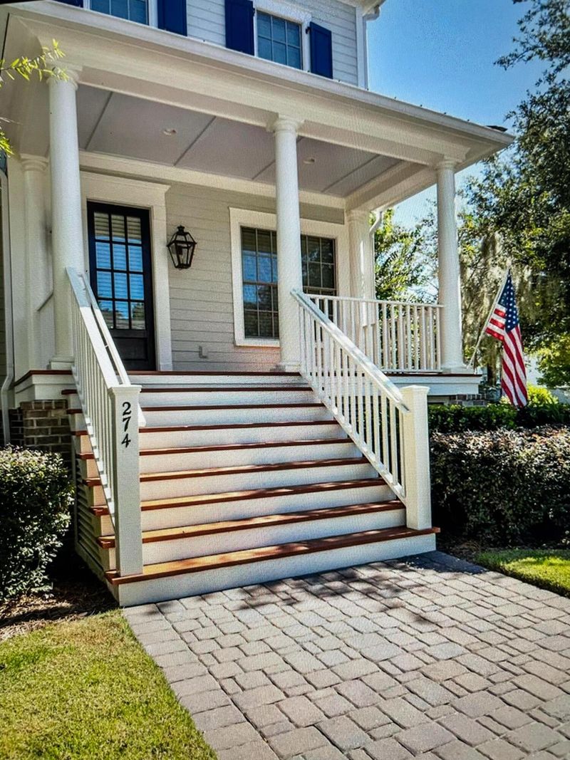 274 Island Park Dr, Charleston, SC 29492