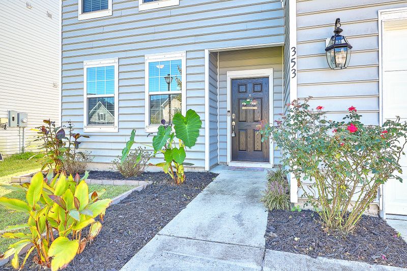 353 Bradley Bend Dr, Moncks Corner, SC 29461