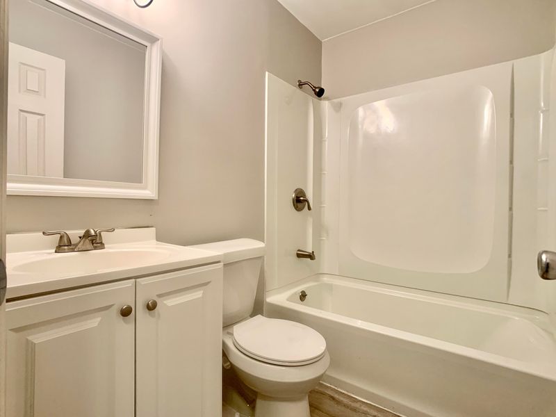 1744 Dogwood Rd, Charleston, SC 29414