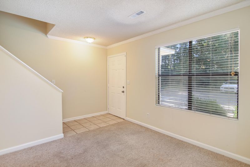 6239 Lucille Dr #17-B, North Charleston, SC 29406