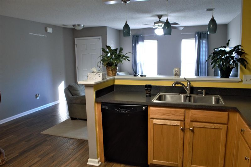 151 Thistle Rd, Goose Creek, SC 29445