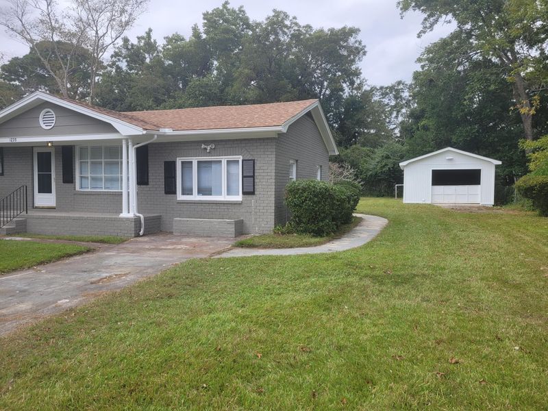 1239 Oxbow Dr, Charleston, SC 29412