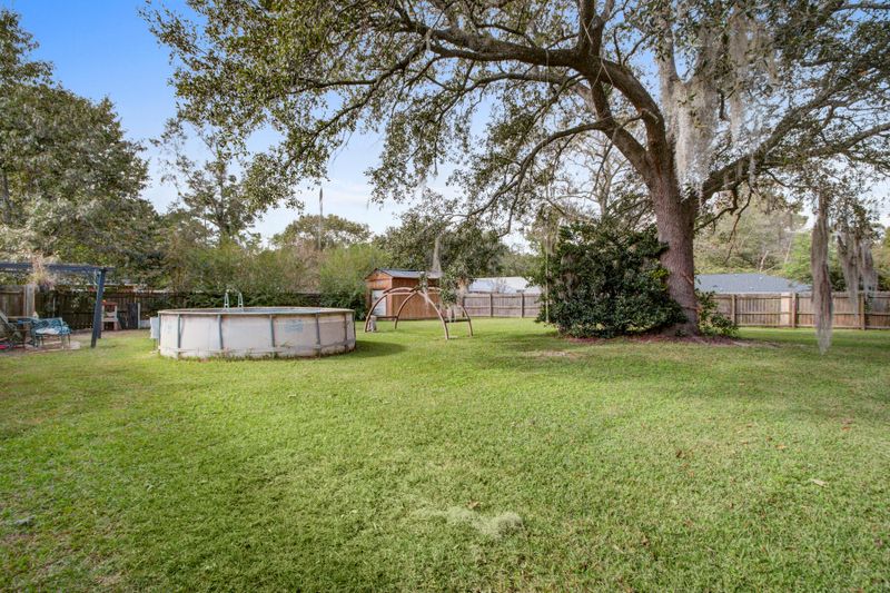 218 Bonnoitt St, Moncks Corner, SC 29461
