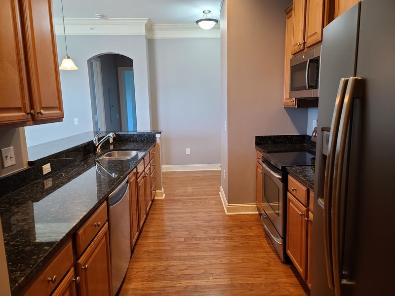 200 River Landing Dr #401a, Daniel Island, SC 29492