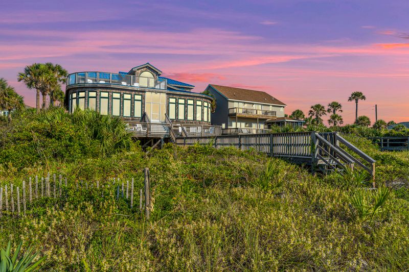 309 W Ashley Ave, Folly Beach, SC 29439