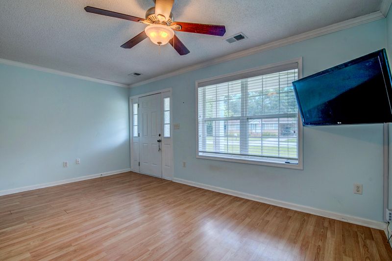 1131 Oceanview Rd, Charleston, SC 29412