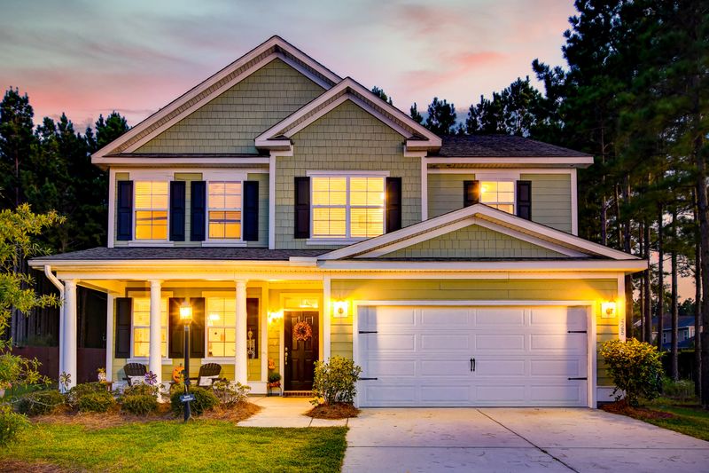 425 Abelia Ln, Summerville, SC 29486