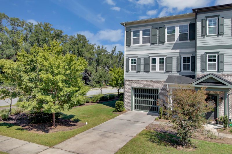 301 Etiwan Pointe Dr, Mount Pleasant, SC 29464