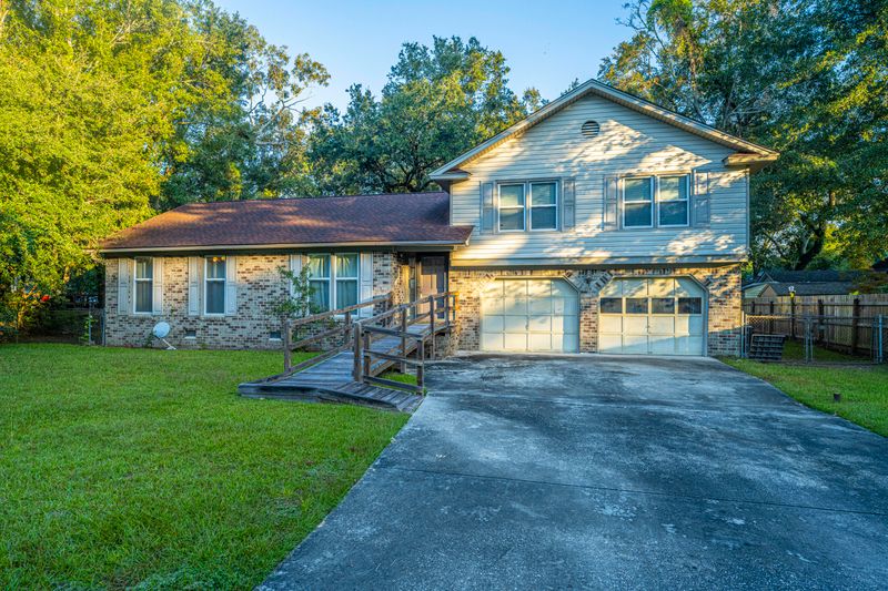 46 Crosscreek Dr, Charleston, SC 29412