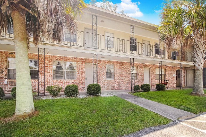 6240 Old Point Rd #C8, Hanahan, SC 29410