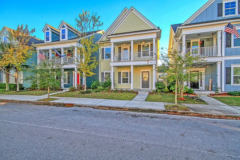 411 Forsythia Ave, Summerville, SC 29483