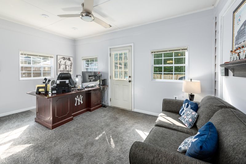 102 Pryors Ln, Summerville, SC 29485