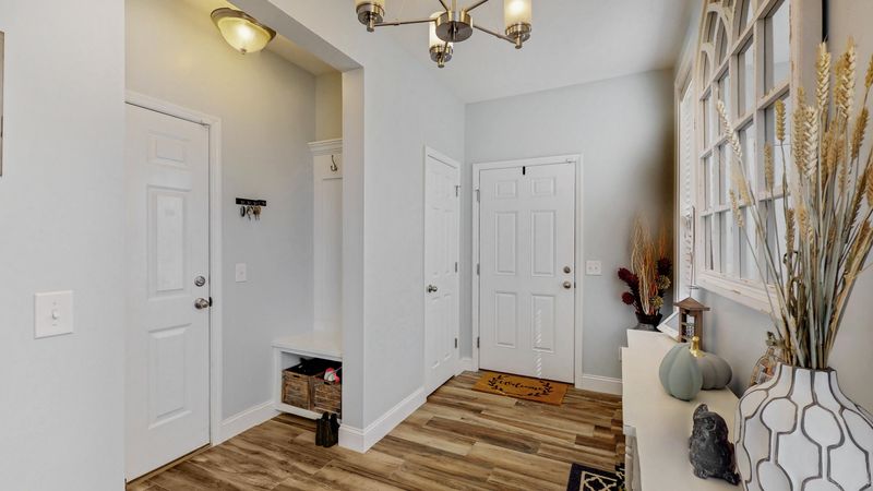 319 Beachgrass Ln, Summerville, SC 29486