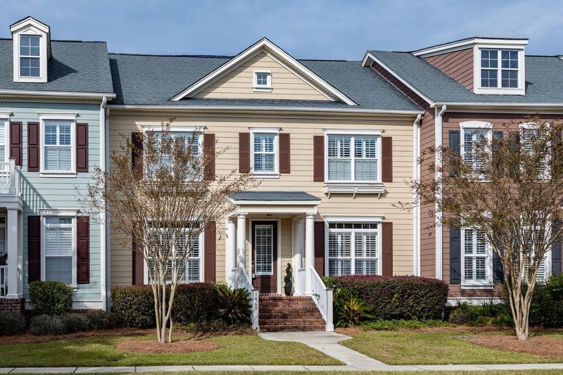 1465 Clancy Rd, Mount Pleasant, SC 29466