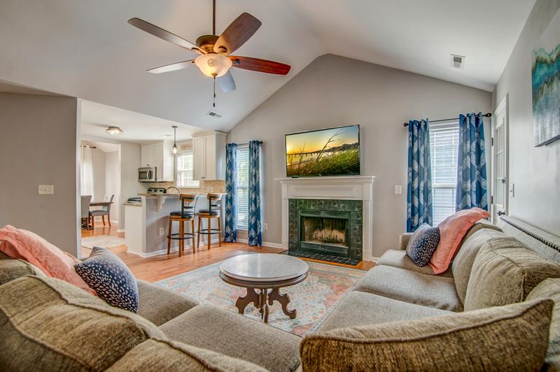 1238 Lakefront Dr, Charleston, SC 29412